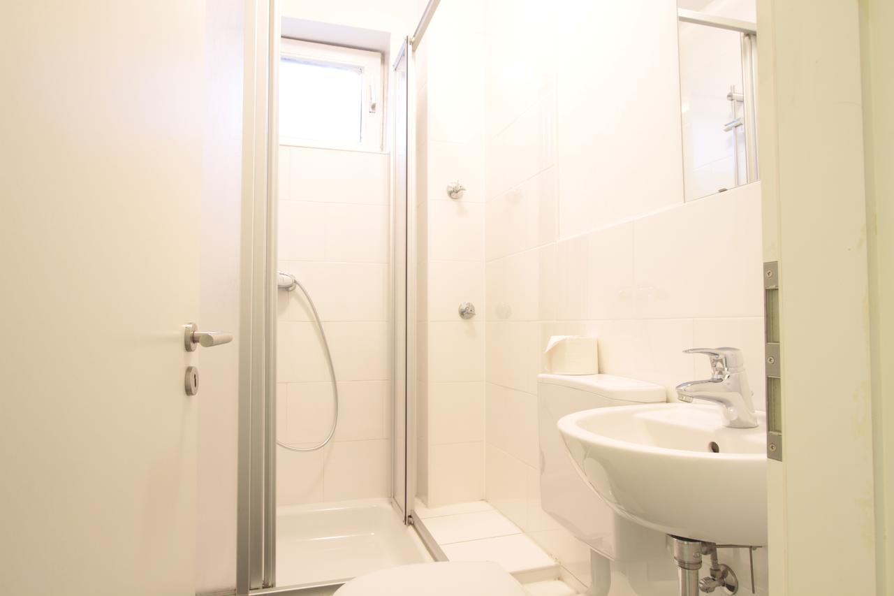 Bedpark Altona Hostel 2*